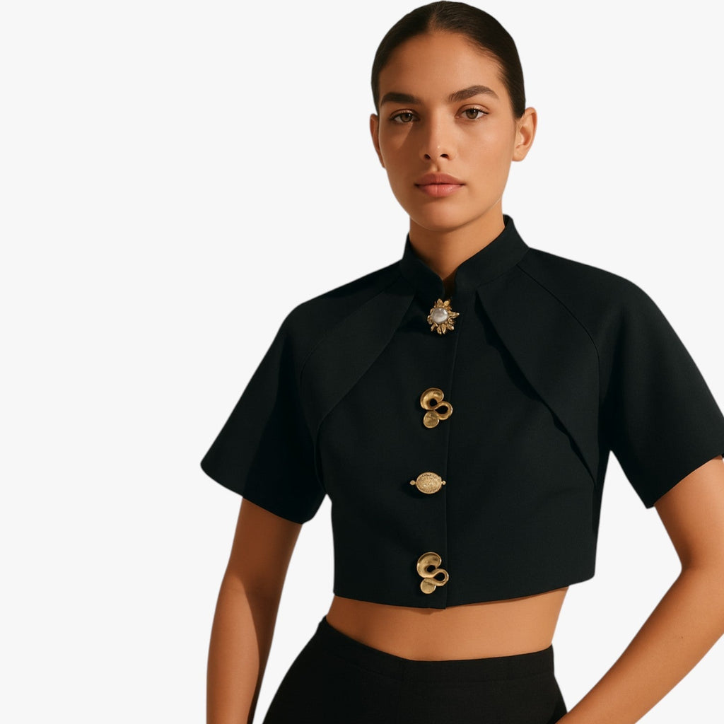 Kort Metallskjorte – Glitrende og Moderne Statement