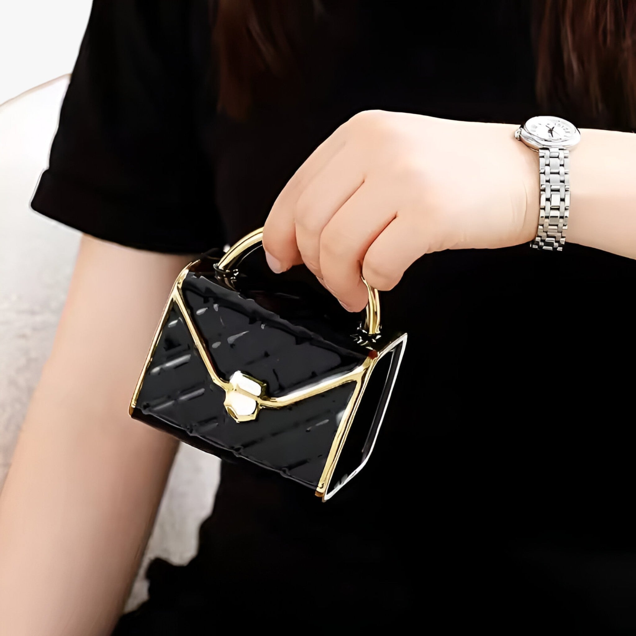 Kreativt Keramisk Krus Formet som Taske i Højkvalitets Keramik