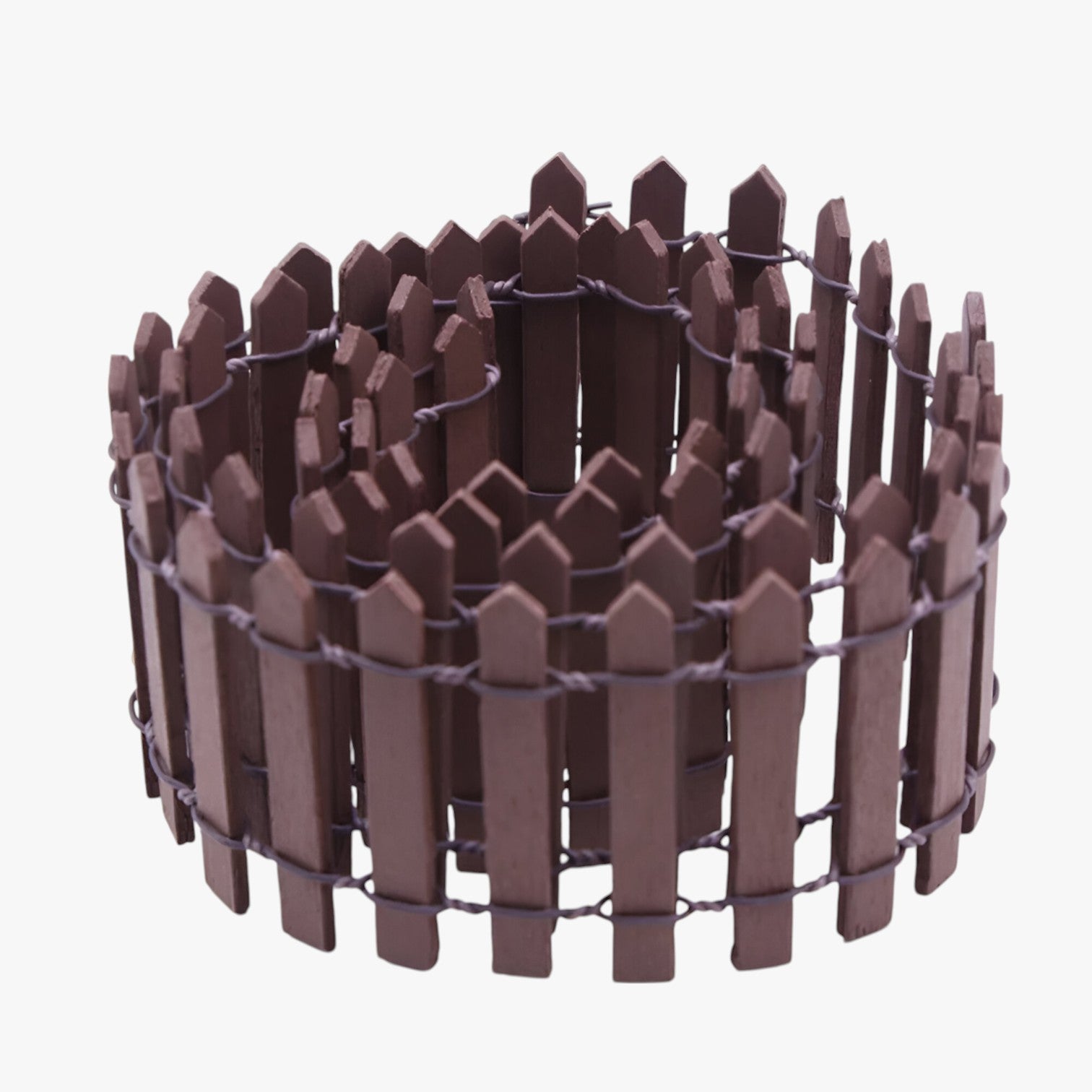 Dekorativ Havehegn i Plastik – Afgrænsning til Blomsterbede og Haverum