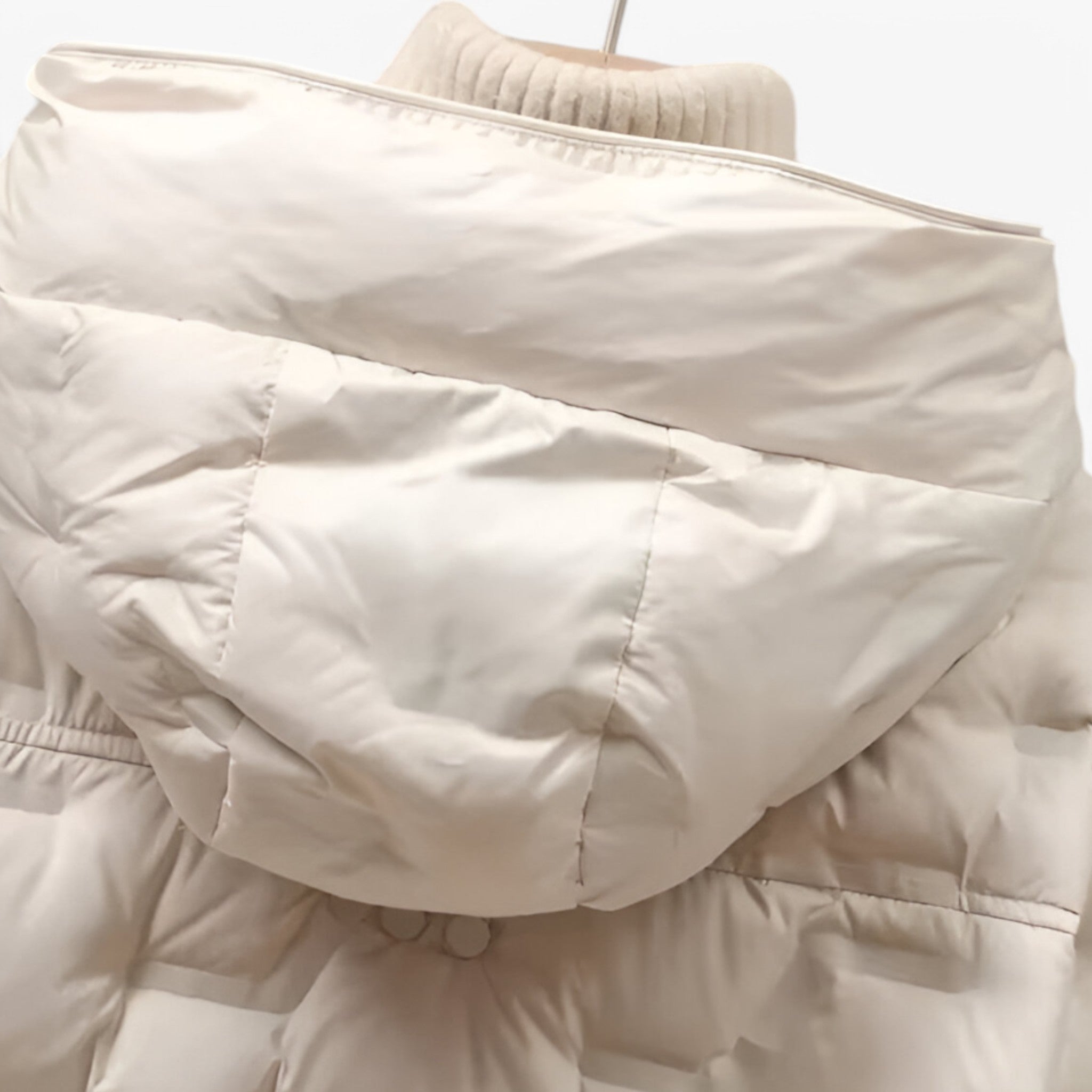 Hættetrøje-Jakke – Afslappet Stil med Ekstra Komfort