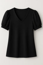 Elegant T-shirt – Puffærmer og Flatterende V-hals i Blød Bomuldsblanding