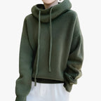 Striktrøje med Høj Krave – Varmt og Elegant Tilbehør til Vinteren